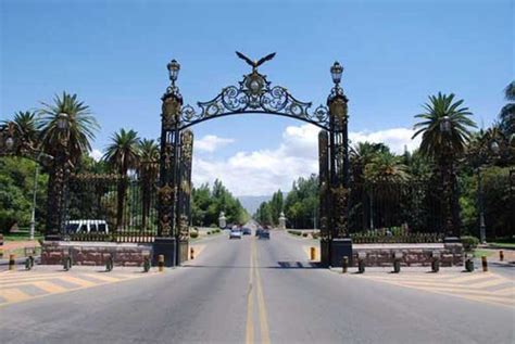 Mendoza: Half-Day Sightseeing City Tour | GetYourGuide