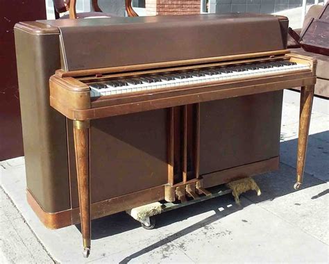 Vintage wurlitzer upright piano - hippna