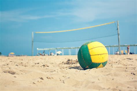 File:Beach Volley (8143063908).jpg - Wikimedia Commons
