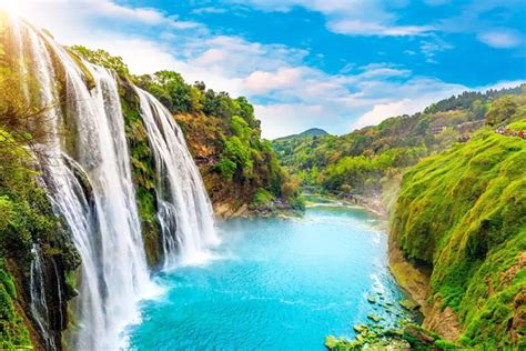 Huangguoshu Waterfall: Facts, Map, Best Time to Visit, Location