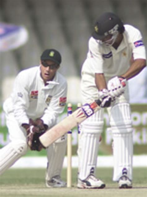 Mohammad Sami bowled by Paul Adams for nought | ESPNcricinfo.com