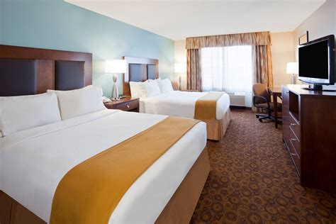 HOLIDAY INN EXPRESS & SUITES ST. CLOUD $94 ($̶1̶1̶1̶) - Updated 2020 Prices & Motel Reviews ...