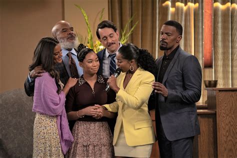 Jamie Foxx Sitcom 'Dad Stop Embarrassing Me!' Gets a Premiere Date