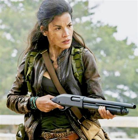 Luciana Galvez (Danay Garcia) | Fear the walking dead, Girl guns, The ...