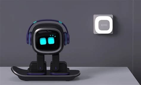 Emo AI desktop pet toy robot - Geeky Gadgets