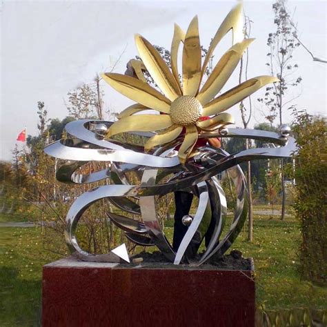 Stainless Steel Garden Sculpture Modern Metal Flower Sculpture