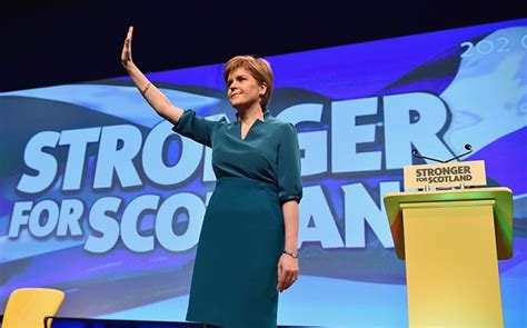 Nicola Sturgeon warns second Scottish independence referendum 'unstoppable' if UK leaves EU