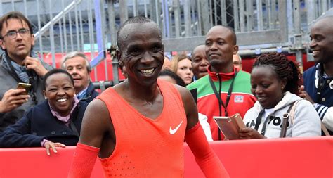 Eliud Kipchoge Breaking2 Marathon: 5 Fast Facts