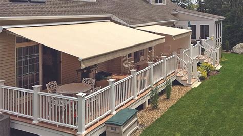 DIY Retractable Awnings Versus Professionally Installed Retractable ...