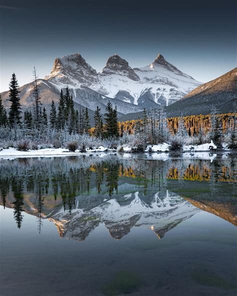 🇨🇦 Early morning frost at Policeman’s Creek (Canmore, Alberta) by Beautiful Pixels ...