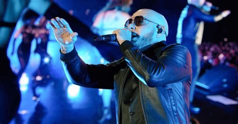 'American Idol' 2023 finale: Viewers accuse Pitbull of 'lip syncing' as ...