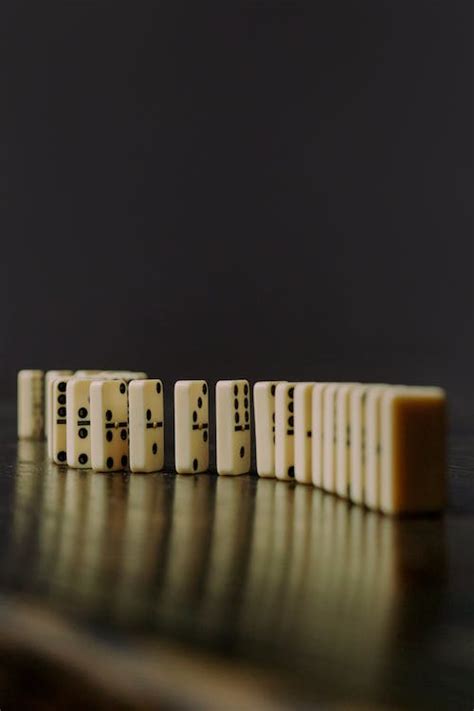 Domino blocks in a row · Free Stock Photo