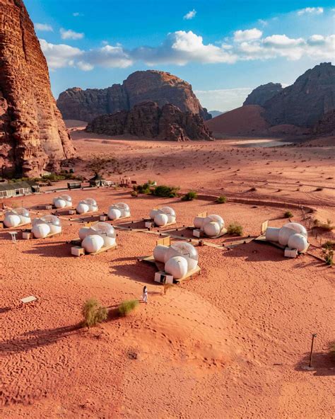 Wadi Rum desert: sleeping under a million stars - Enrico Pescantini