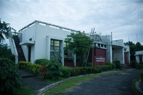 Wallflower Greenhouse: The PAGASA Astronomical Observatory