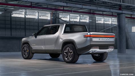 Rivian R1T | 2021MY Electric Pickup | Rear Three-Quarter