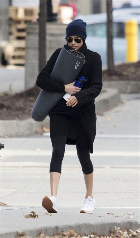 MEGHAN MARKLE Heading to a Yoga Studio in Toronto 01/12/2017 – HawtCelebs