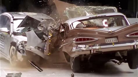 1959 Chevrolet Bel Air vs 2009 Chevrolet Malibu IIHS crash test - YouTube