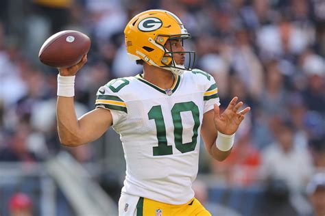 Jordan Love, Aaron Rodgers and the difference for the Packers’ skill ...