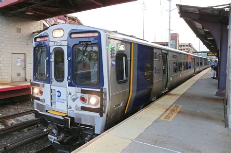 MTA opting for overweight trains that will cost millions more: analysis