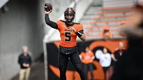 What is DJ Uiagalelei's ethnicity? What we know about Oregon State QB's ...