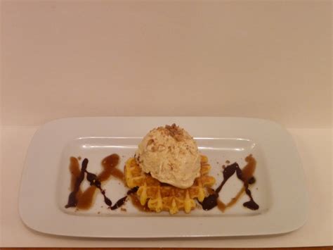 Laura's Kitchen: Banoffee Ice-Cream