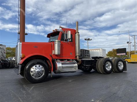 Used 2004 Peterbilt 379 Day Cab For Sale (Special Pricing) | Chicago Motor Cars Stock #4D820921