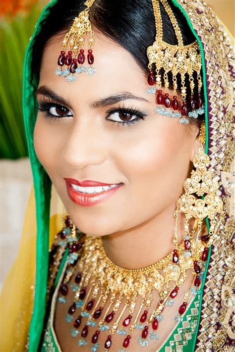 Guide to Pakistan | Pakistani Etiquette, Customs & Culture | Kwintessential