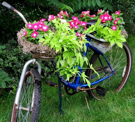 Creative DIY Bicycle Planter - The Owner-Builder Network