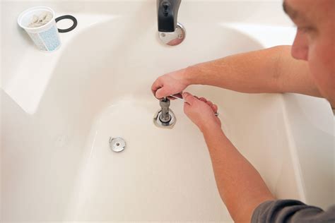 How to Replace a Bathtub Drain in a Mobile Home