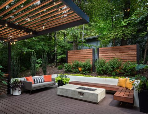 Contemporary Backyard Retreat - Contemporary - Deck - Atlanta - by Boyce Design and Contracting ...