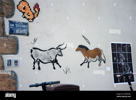 Street art in Lyon, France Stock Photo - Alamy