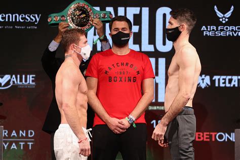 Photos: Canelo Alvarez vs. Callum Smith weigh-in