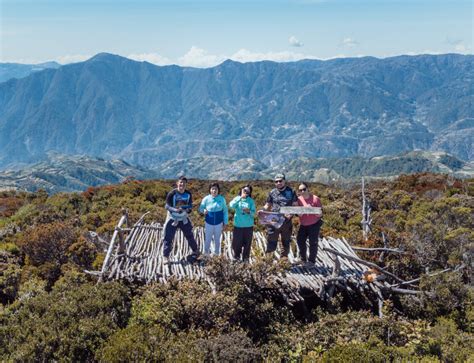 Mount Pulag: Chasing The Awe-Inspiring Sunrise - The Bisaya Traveler