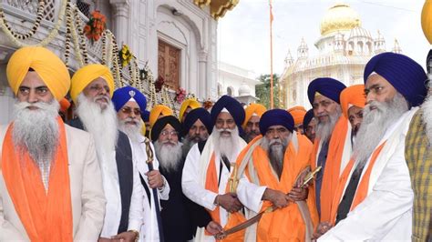 Akal Takht Jathedar calls for strengthening Damdami Taksal - Hindustan ...