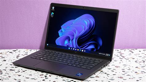 Dell Latitude 7330 Ultralight - Review 2022 - PCMag UK