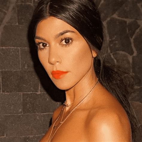 These Are Kourtney Kardashian's 14 Best Makeup Looks