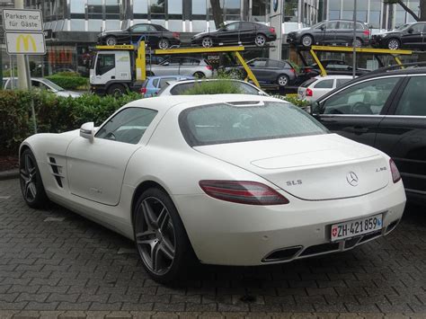 Mercedes-Benz SLS AMG | The Mercedes-Benz SLS AMG with its c… | Flickr