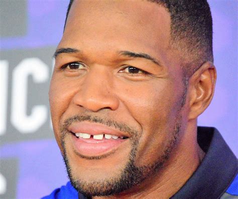 Michael Strahan Says He Would Kneel If He Still Played | Black America Web