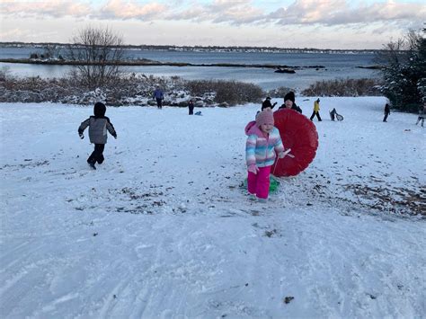 Rhode Island preps for this weekend’s major snow storm - The Boston Globe