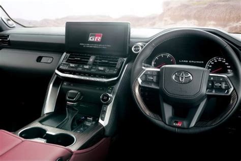 Interior-Toyota-Land-Cruiser-GR-Sport - Rockomotif