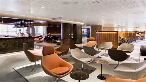 The Ten Best Airport Lounges In The United States | LoungeBuddy