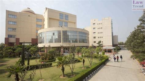 NLU Delhi Doubles Fee of New Students- Know More - Law Trend