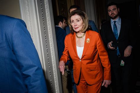 California Democrats show Nancy Pelosi the love at convention - Los Angeles Times