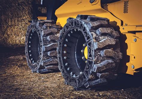 New tire technology for skid steer loaders | The Western Producer