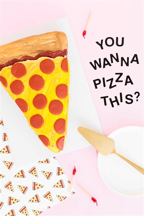 DIY Pizza Slice Cake - Studio DIY