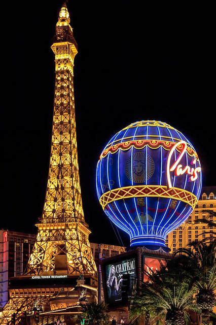 Eiffel Tower replica at the Paris Hotel Las Vegas | Paris hotel las ...