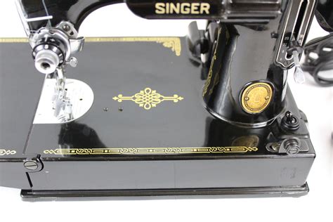 Singer 221 Featherweight Sewing Machine, Singer Featherweight ...