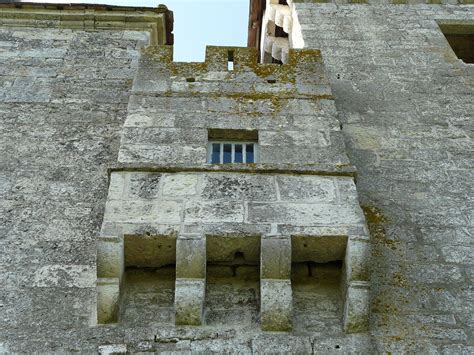 Medieval Toilets in Castles ~ Vintage Everyday