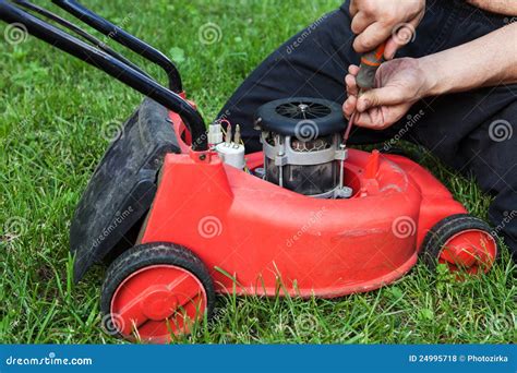 Lawn Mower Repair Royalty Free Stock Photos - Image: 24995718