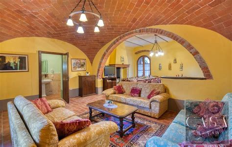 21 Bedroom Historic Tuscan Villa with Pools, Farm & Chapel - Casa Tuscany